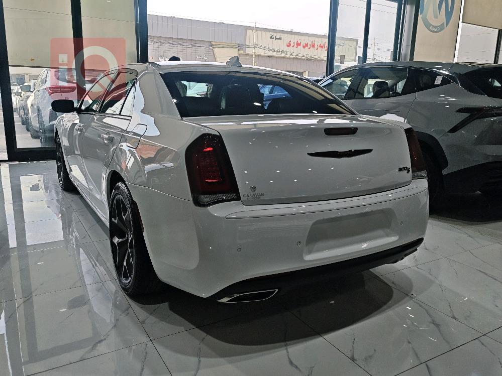 کرایسلەر 300